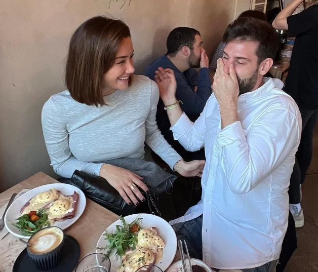 Adara Molinero y Álex Ghita, muy felices juntos.