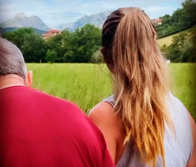 Anne Igartiburu con su padre.