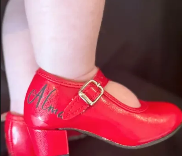 anabel pantoja viste hija alma flamenca