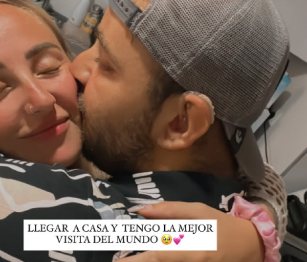 Rocío Flores y su hermano, David.