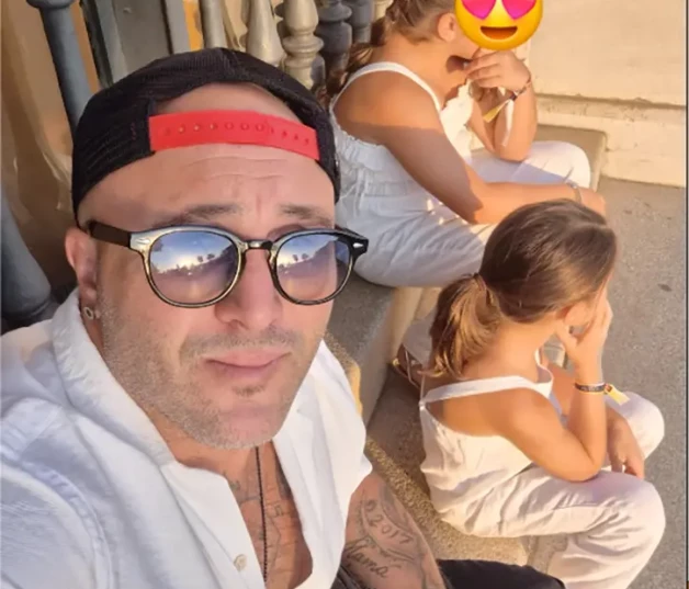 Kiko Rivera con sus hijas