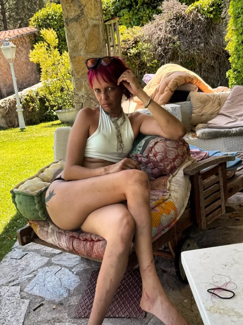 sheila devil piernas