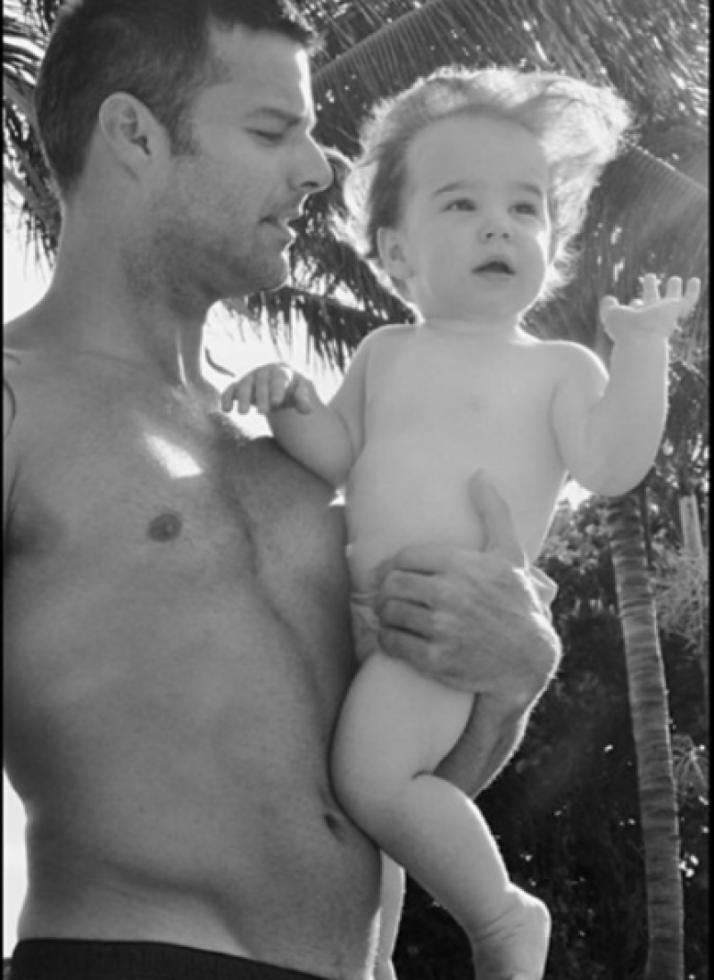 Ricky Martin viaja siempre en compañía de sus hijos, Matteo y Valentino.