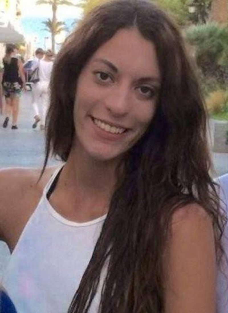 Foto de Diana Quer que ilustra el cartel de búsqueda de la joven.