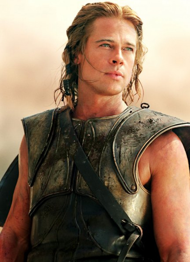 Para interpretar a Aquiles en«Troya», Brad esculpió sus músculos y nos dejó sin aliento. 