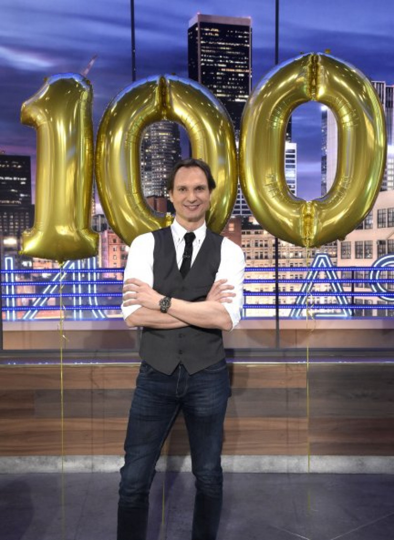 Javier Cárdenas habló con nosotros el mismo día en que festejaron la emisión del programa número 100.