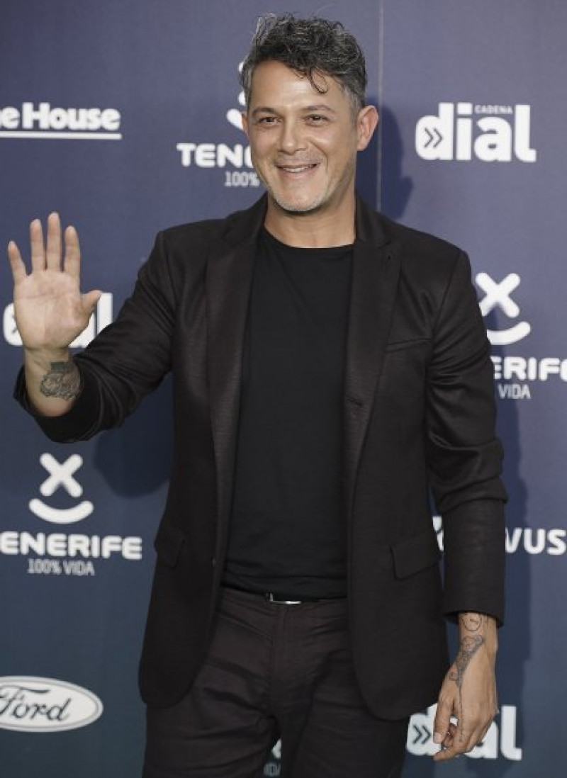 Alejandro Sanz fue homenajeado en Tenerife por los 20 años de su disco superventas, «Más».   