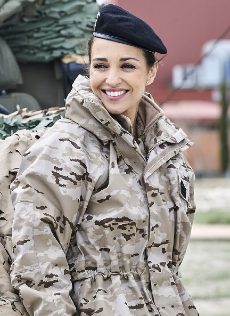 Paula Echevarría vestida de sargento.