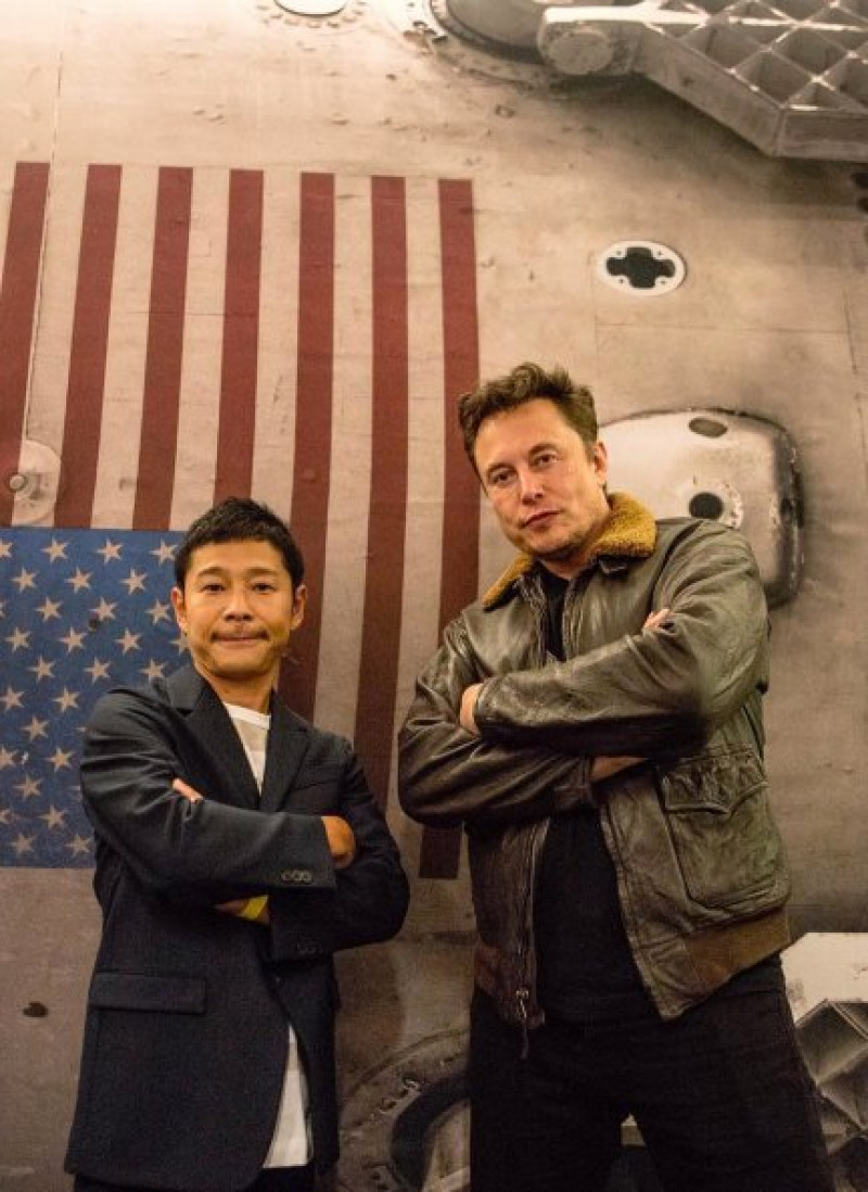 Yusaku Maezawa y Elon Musk son dos multimillonarios hechos a sí mismos que comparten un mismo sueño: ir a la Luna.