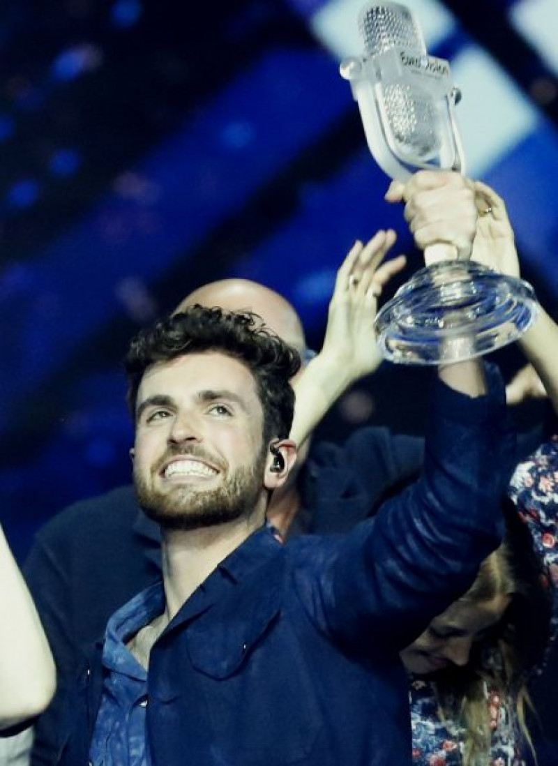 Duncan Laurence, contentísimo tras ganar el apreciado concurso