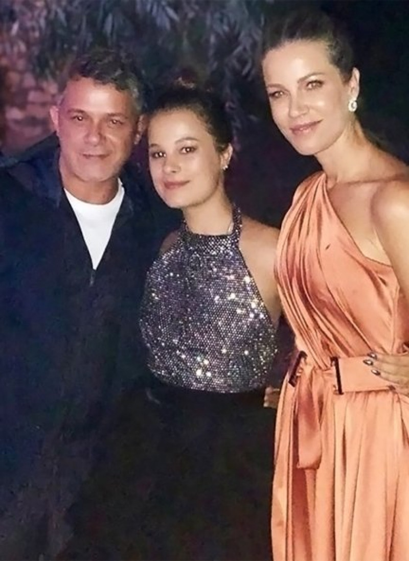 Alejandro Sanz, Manuela y Jaydy Michel.