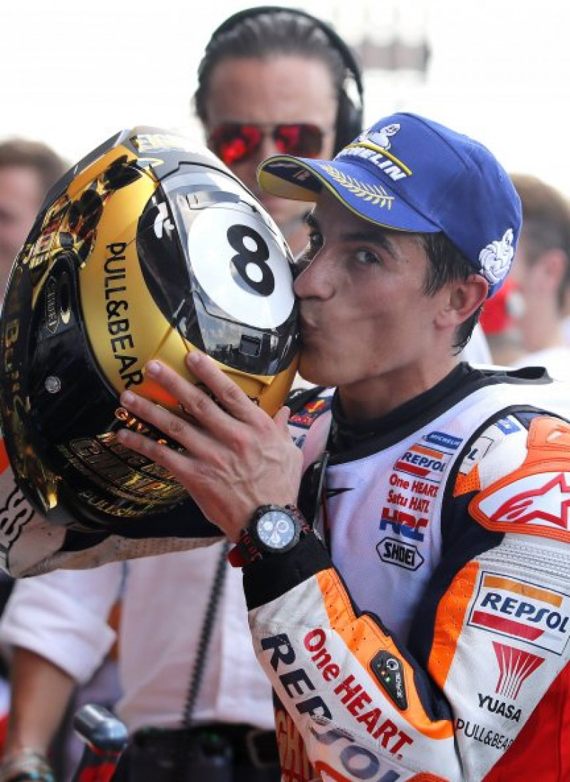 Marc Márquez no se separa de su reloj ni en las competiciones.