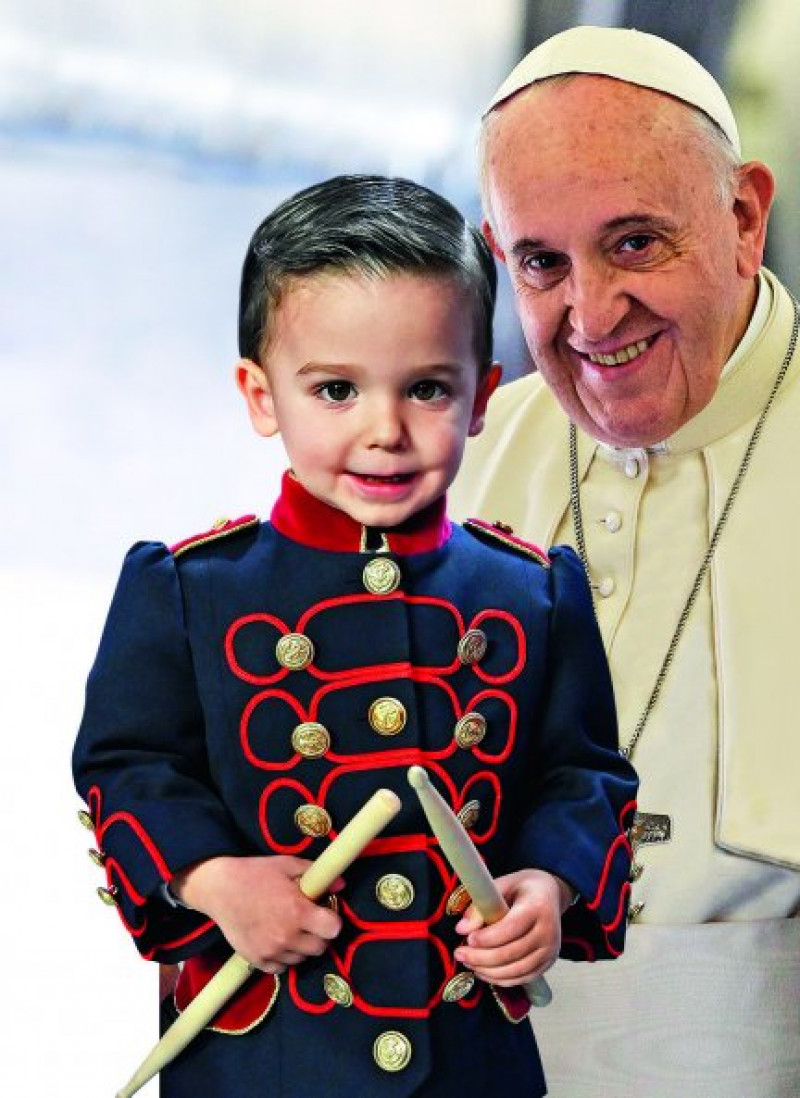 Hugo «El niño del tambor» tocará para el Papa Francisco en el Vaticano.