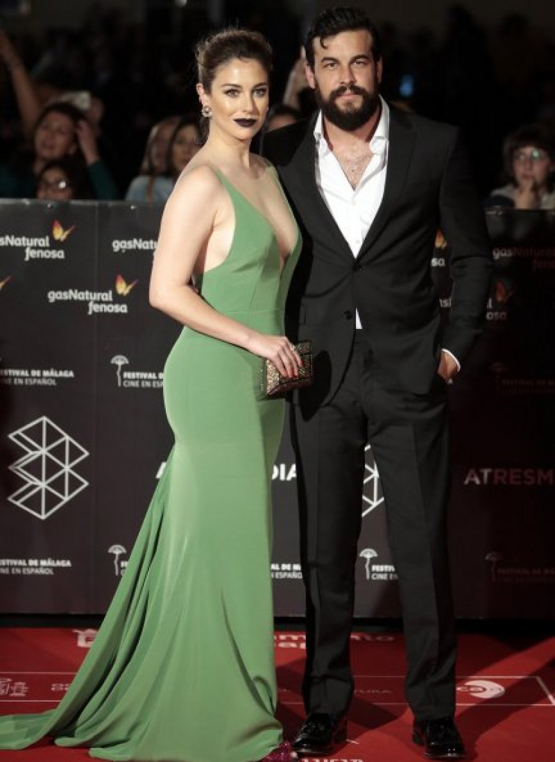 Mario Casas y Blanca Suárez en la alfombra roja del Festival de Cine de Málaga en 2017.