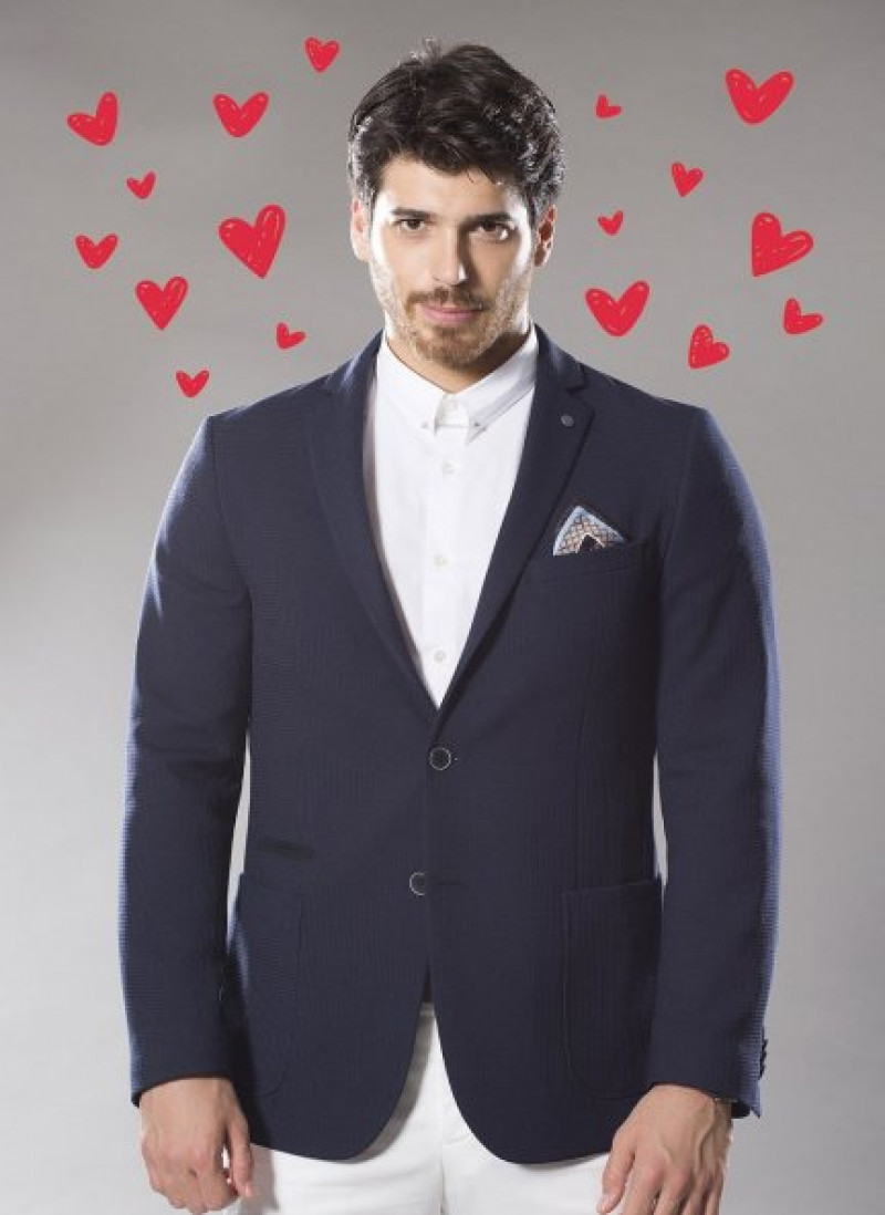 Can Yaman regresa a la televisión con el estreno de ‘Inadina Ask: Amor obstinado’.