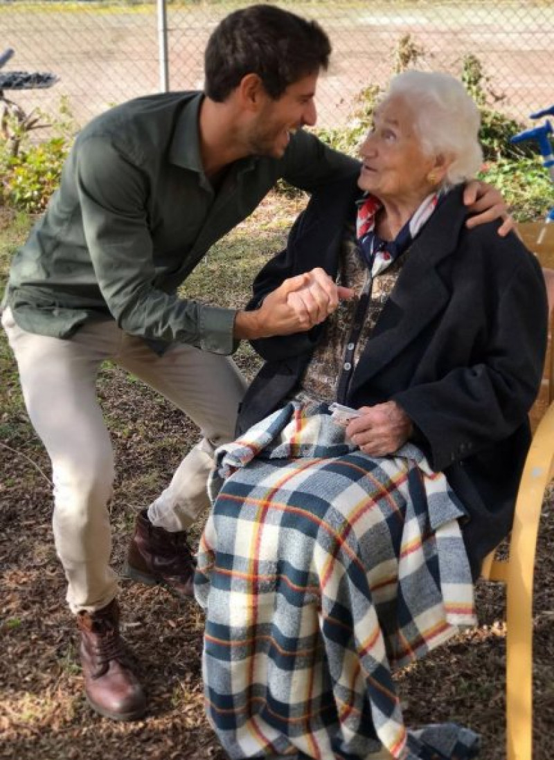 Cesc Escolà y su abuela tienen una relación muy especial.