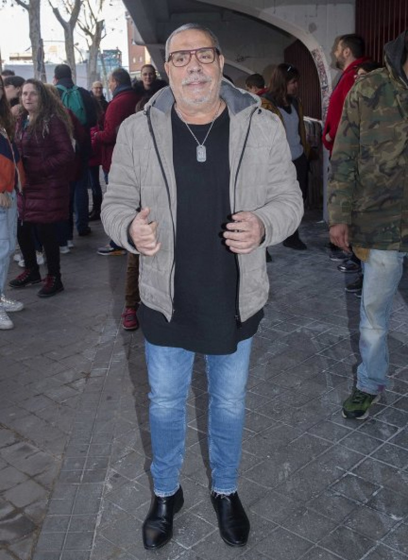 Juan Salazar saludando en el partido de artistas contra toreros en diciembre de 2019.