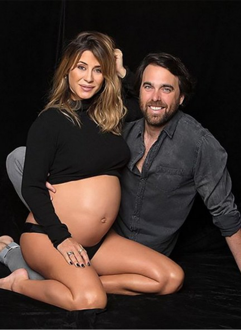 Elena y Javier ya le han visto la carita a su niña.