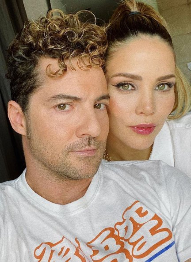 Bisbal y Rosanna se han abierto con sus seguidores.