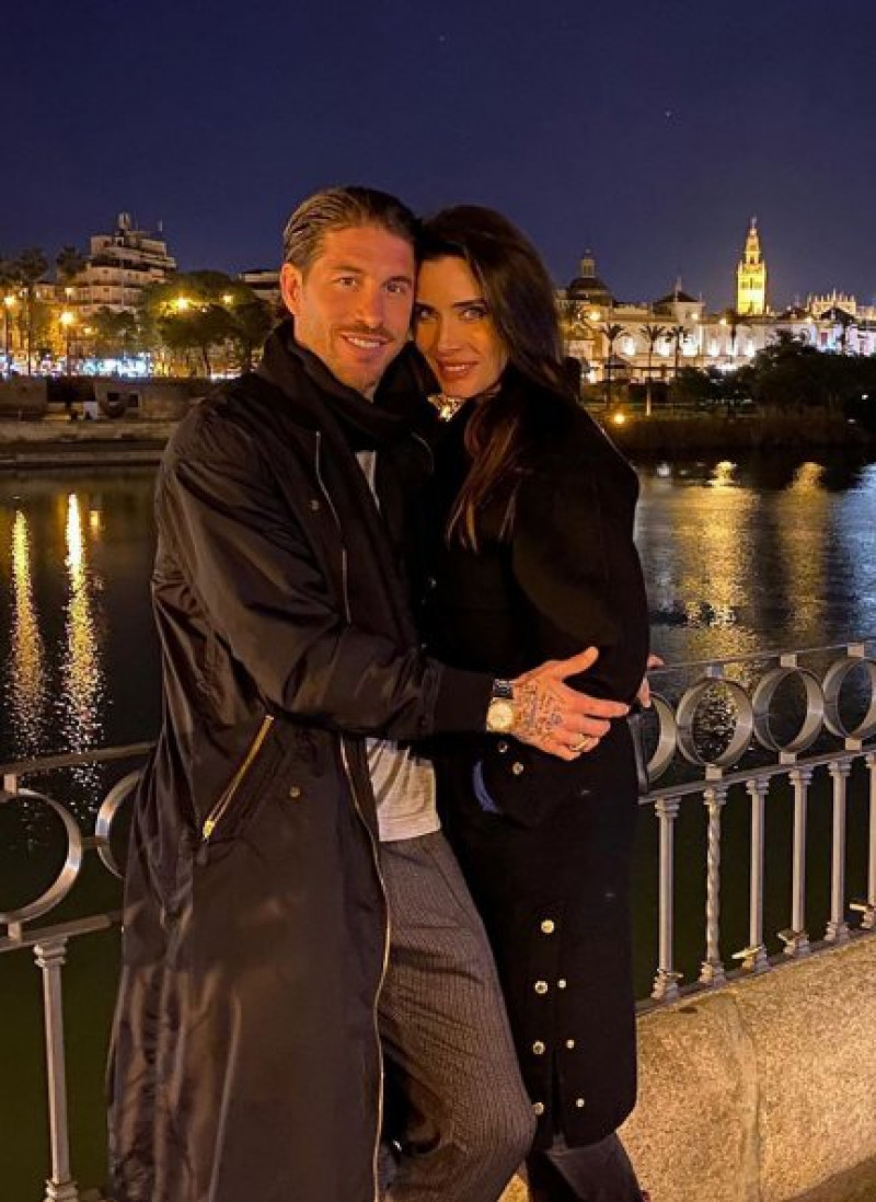 Sergio Ramos y Pilar Rubio a orillas del Guadalquivir.