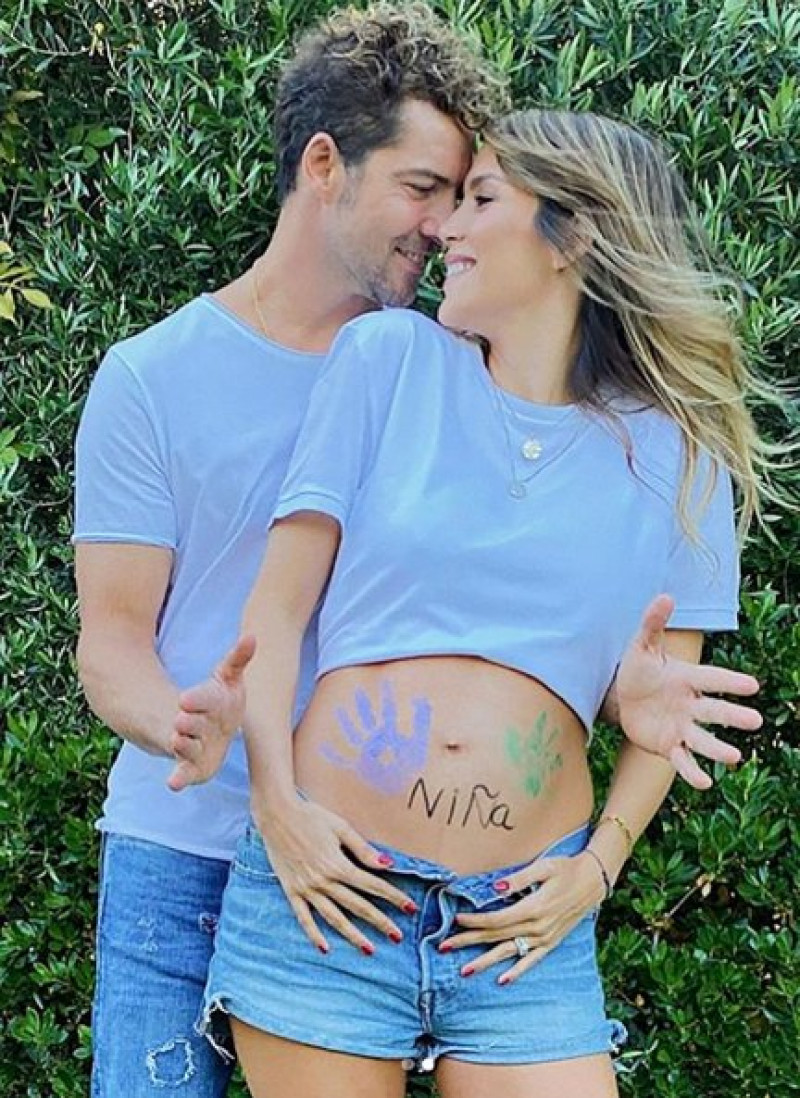 David Bisbal y Rosanna Zanetti anuncian el sexo del bebé que esperan.