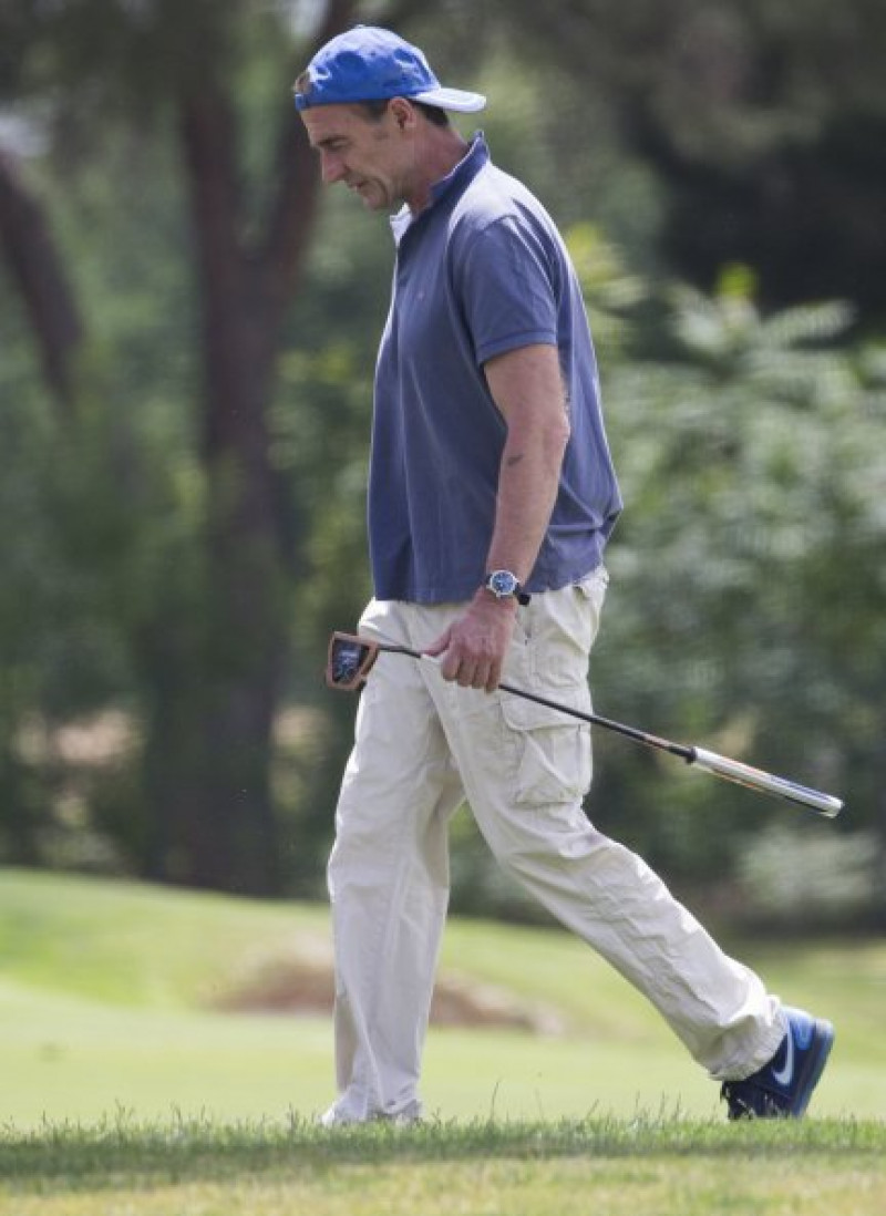 Alessandro, cabizbajo, durante la mañana que pasó practicando golf.