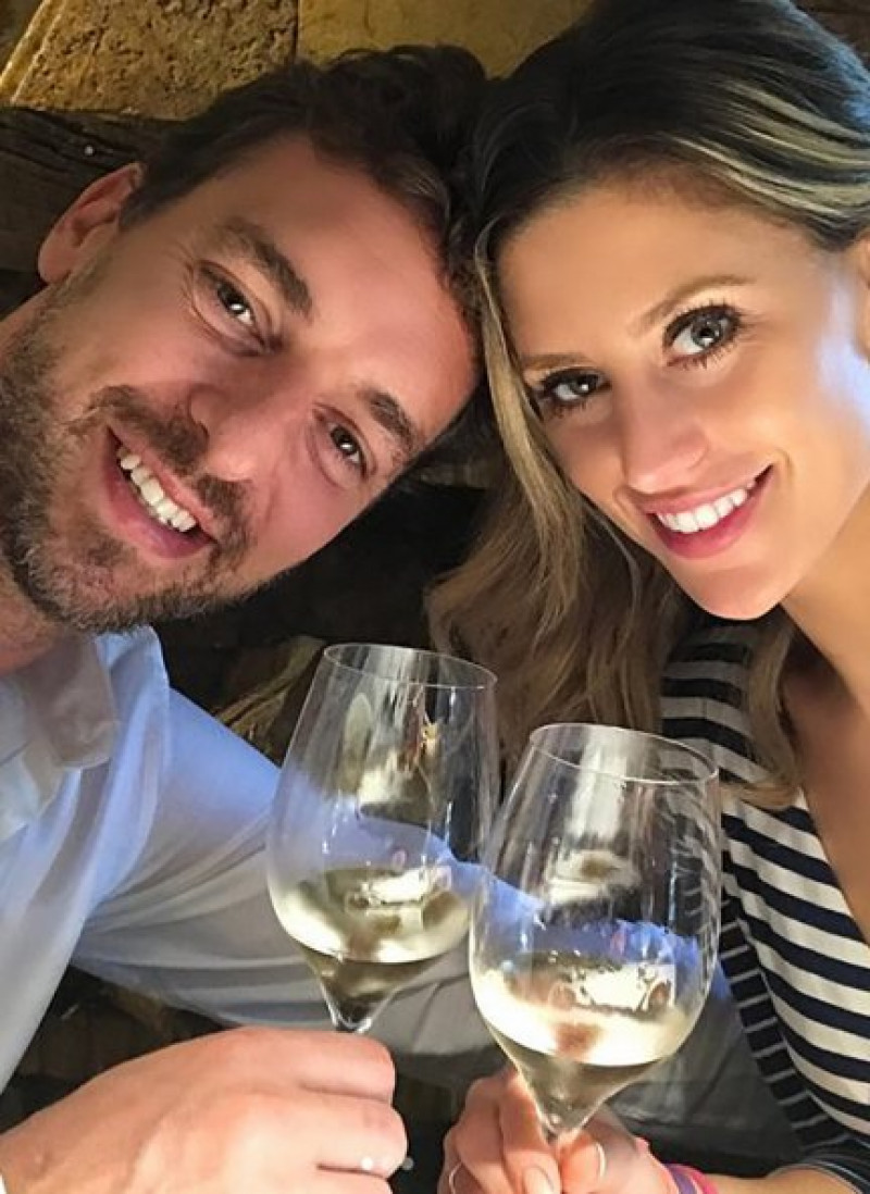 Pau Gasol y Catherine McDonnell esperan su primer hijo.