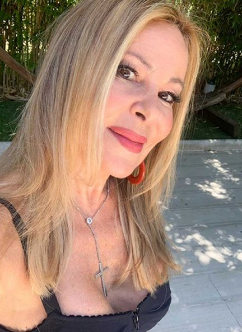 Ana Obregón comparte un 'selfie' en su cuenta de Instagram.