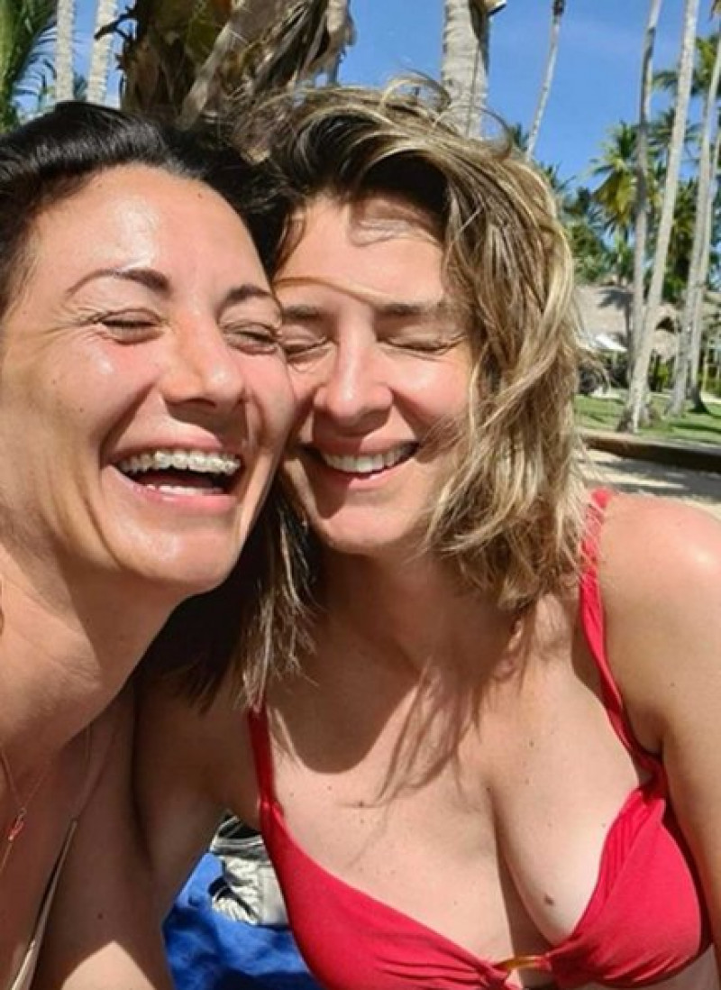 Nagore Robles y Sandra Barneda ríen a carcajadas desde República Dominicana.