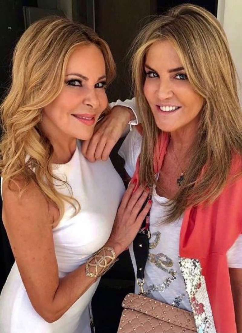 Ana Obregón con Susana Uribarri, una de sus mejores amigas y representante.