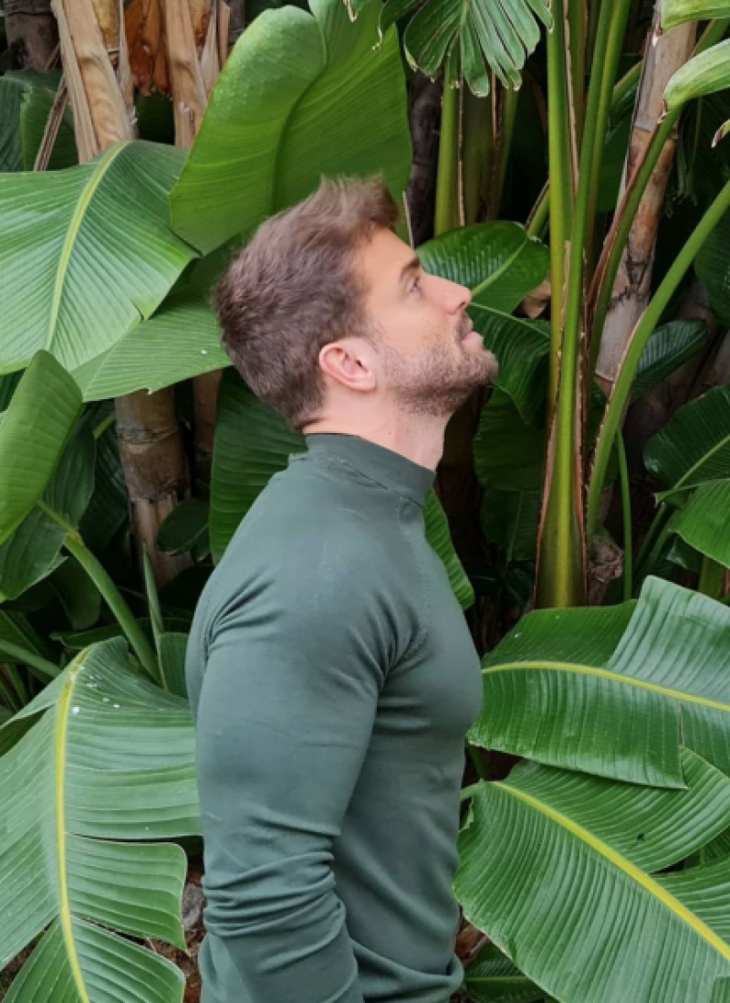 Pablo Alborán posando para su Instagram (@pabloalboran)