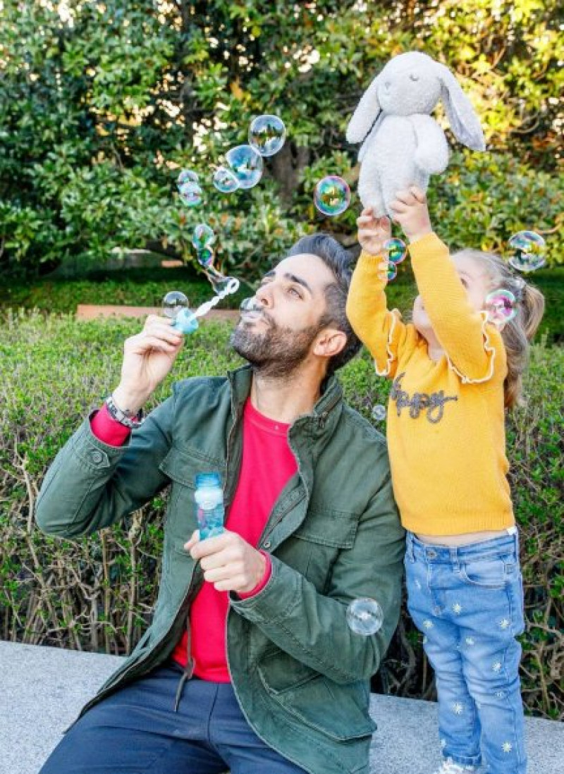 El presentador y su familia están deseando conocer al próximo miembro de la familia.