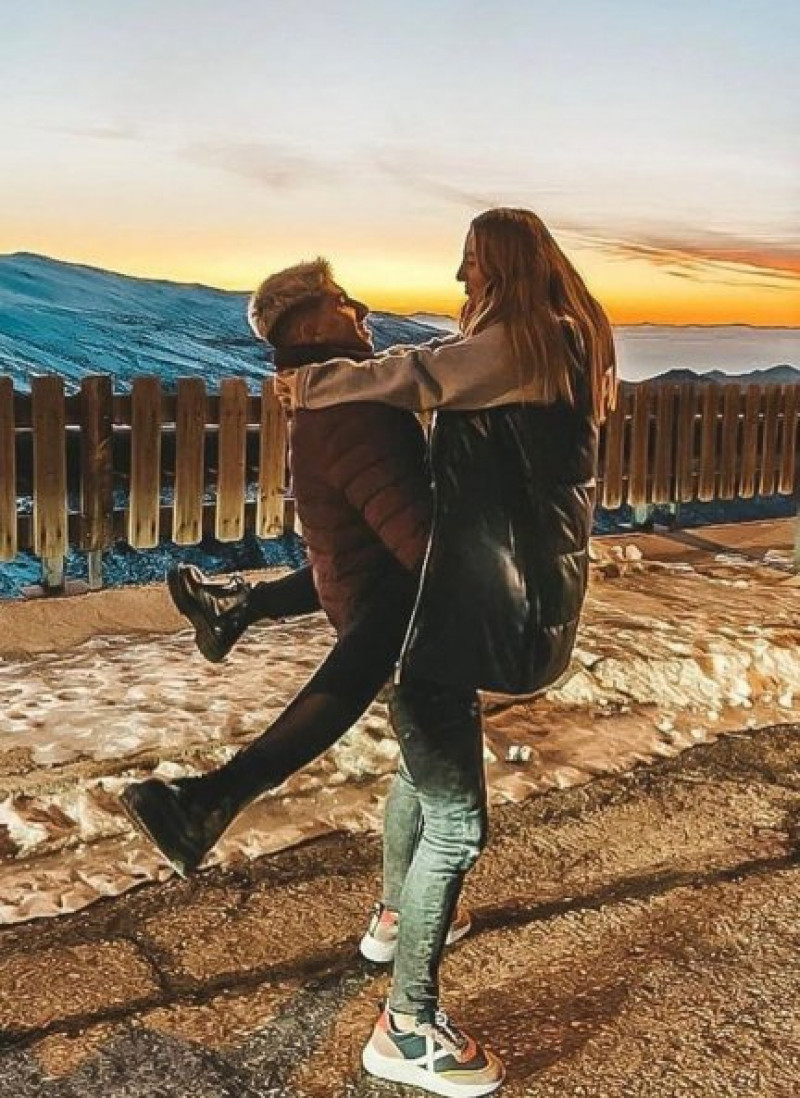 Rocío Flores y Manuel Bedmar continúan su bonita historia de amor.