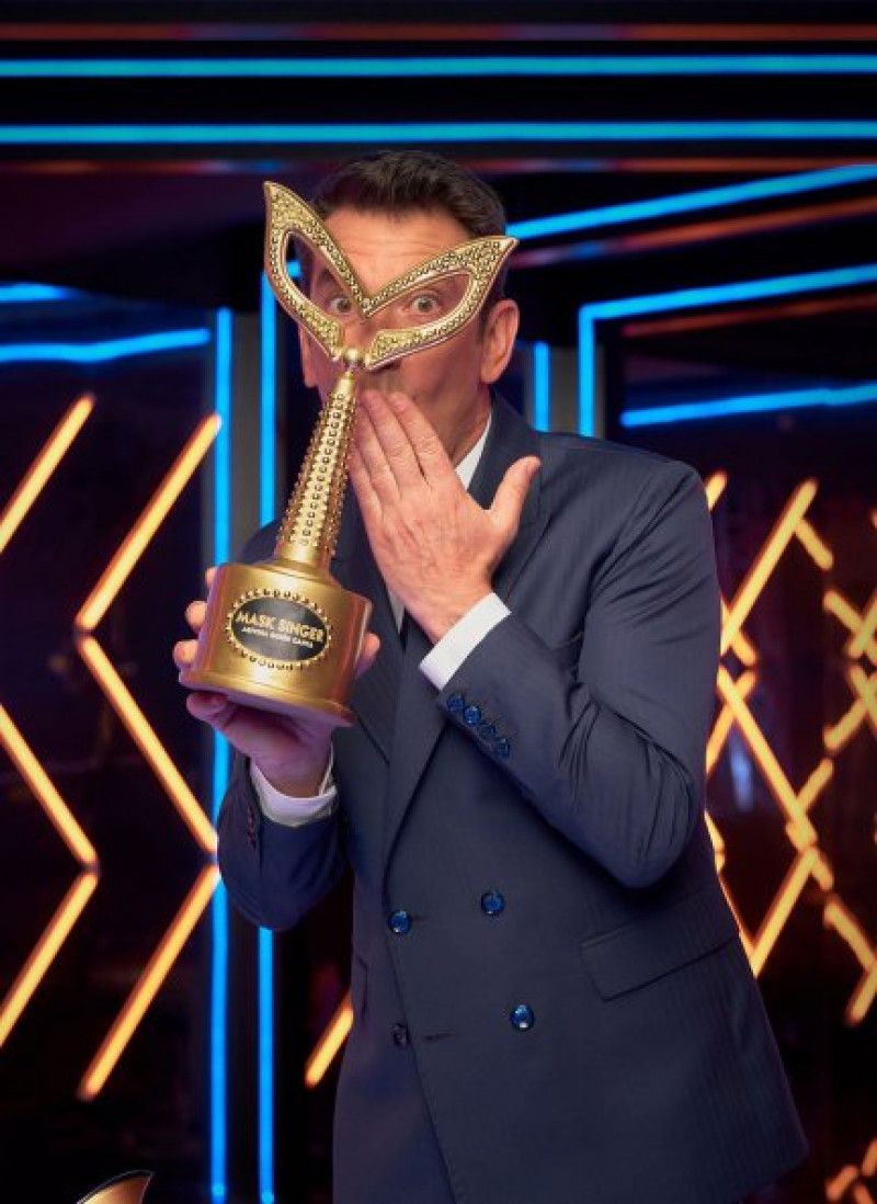 Arturo Valls presenta Mask Singer.