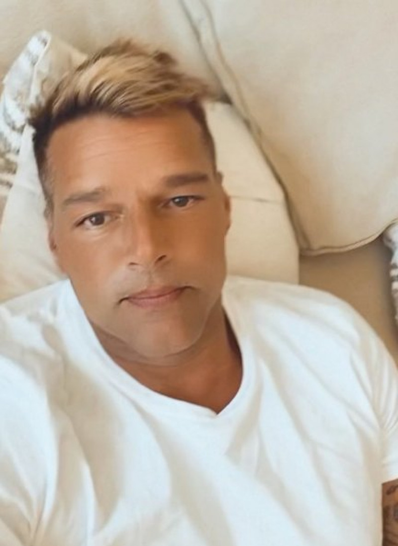 Ricky Martin niega haberse hecho ningún retoque estético en la cara recientemente.