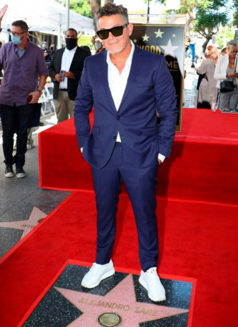 Alejandro Sanz consigue su estrella en el Paseo de la Fama de Hollywood.