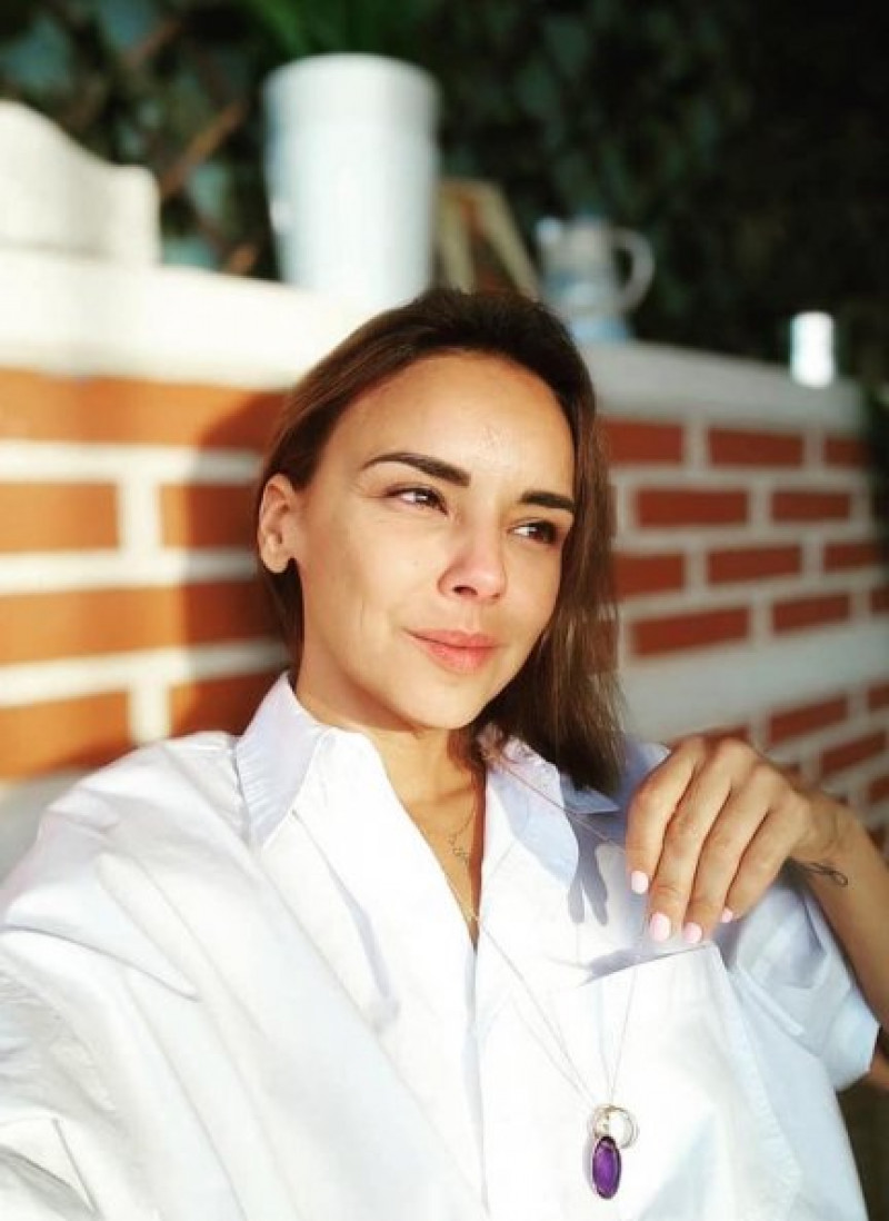 Chenoa habla sobre su futura boda con Miguel Sánchez Encinas.