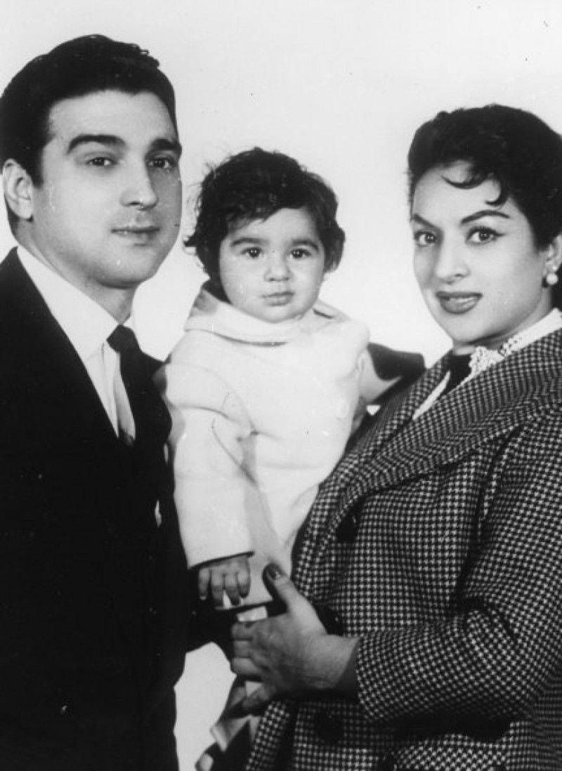 Antonio González y Lola, con su primogénita, Lolita.