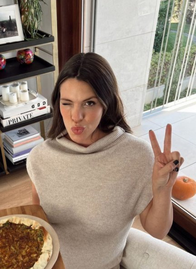 Laura Matamoros ha sacado su lado más cocinitas en Instagram (@_lmflores).