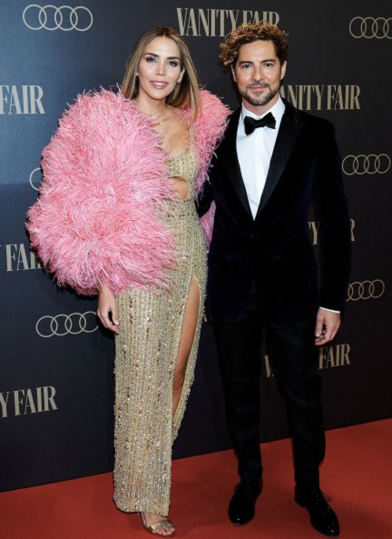 David Bisbal posando junto a su mujer, Rosanna Zanetti. 