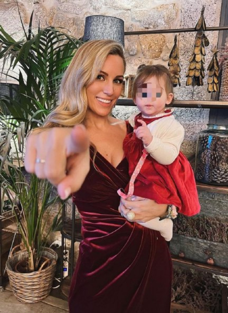 Edurne ha cumplido años acompañada de su pequeña Yanay.