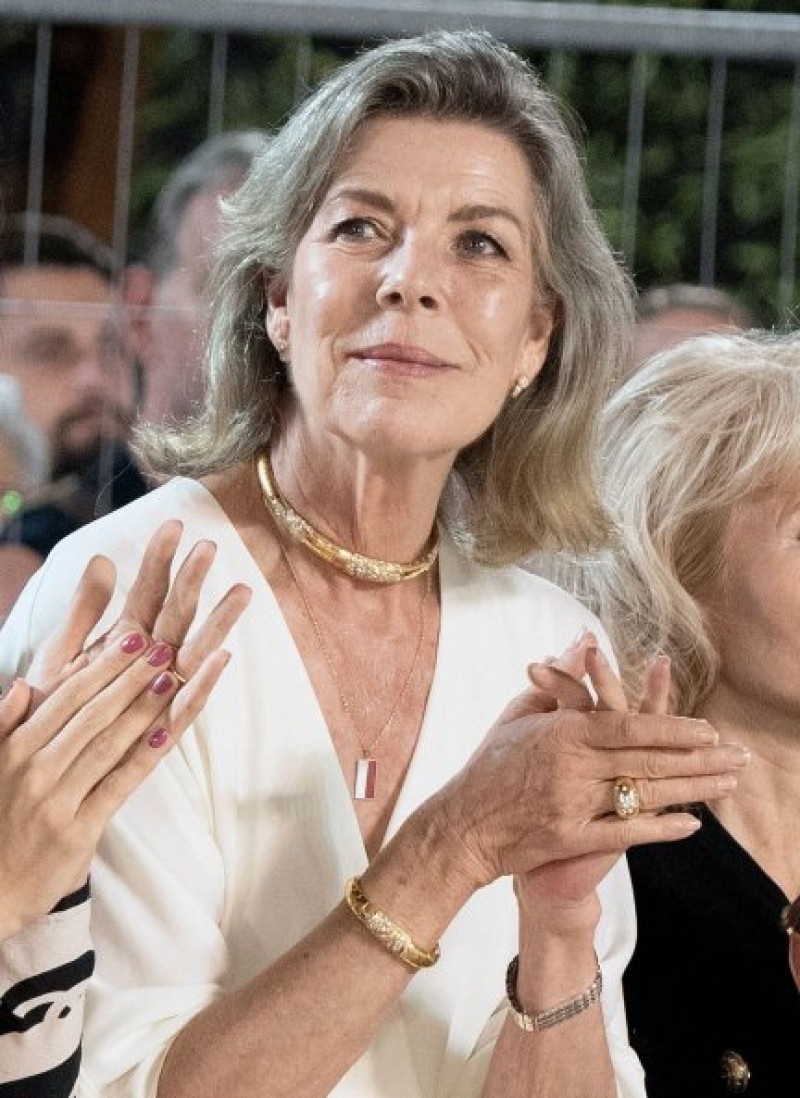 Carolina de Mónaco luce espectacular a sus 65 años. 