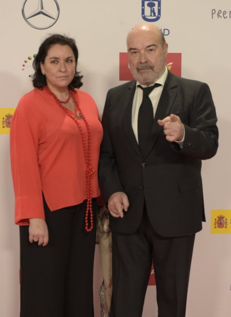 Antonio Resines posando con su mujer, Ana Pérez-Lorente.