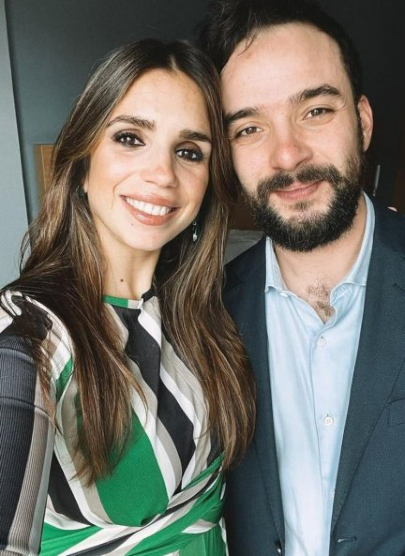 Elena Furiase junto a su marido, Gonzalo Sierra (@elenafuriase).