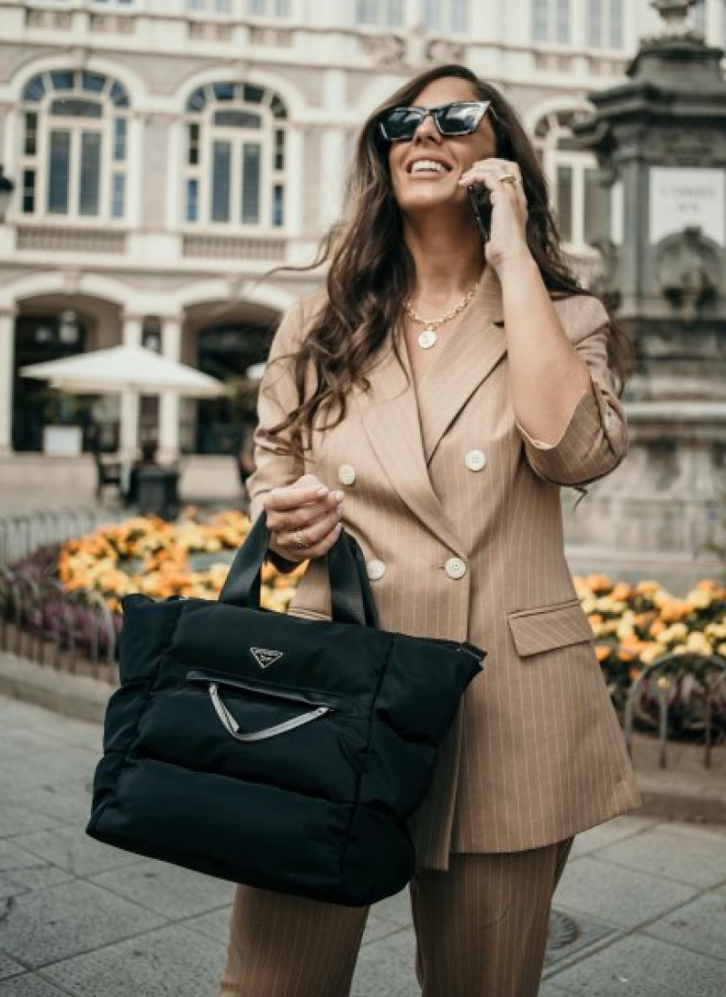 Anabel Pantoja podría seguir los pasos de su tía en prisión por el diseño de sus bolsos.