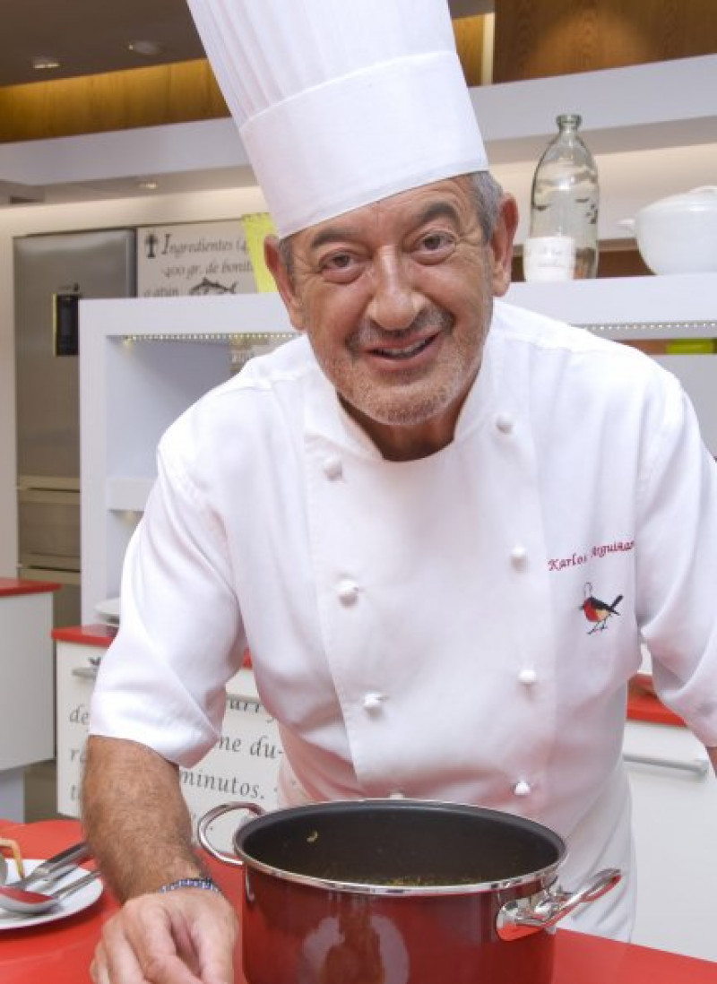 Karlos Arguiñano ha mostrado su enorme y equipada cocina.