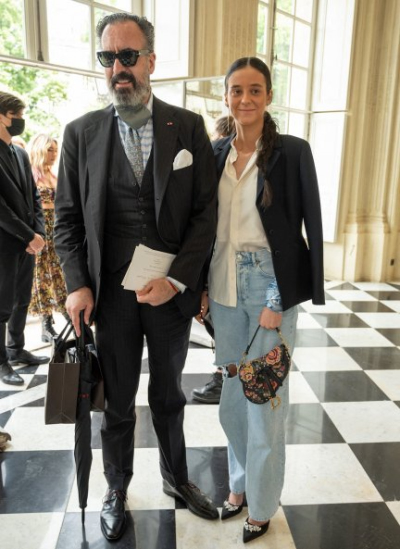 Jaime de Marichalar y su hija, Victoria, llegando a un desfile de moda.