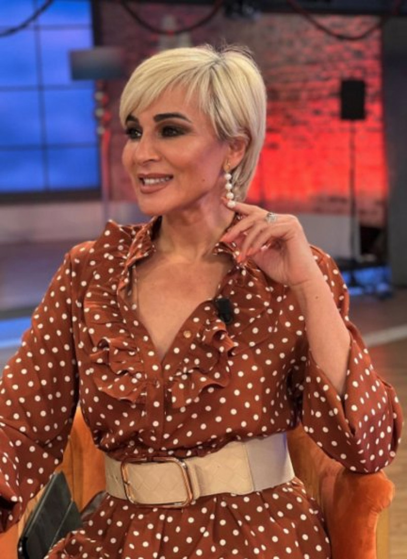 Ana María Aldón, en el plató de Viva la Vida (Telecinco).