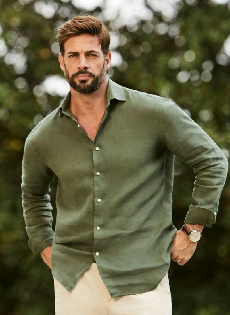 William Levy, de 41 años, ha enamorado incluso a Mercedes Milá.