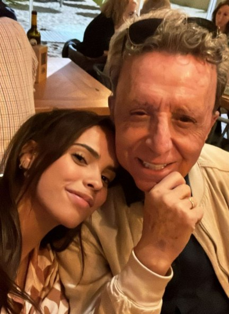 Gloria Camila ha posado junto a su padre, José Ortega Cano (@gloriacamilaortega).